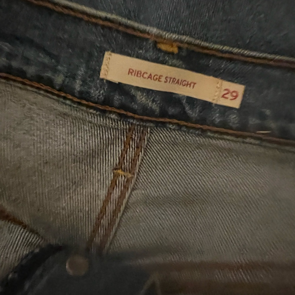 Levi’s Ribcage Straight - Picture 5 of 5